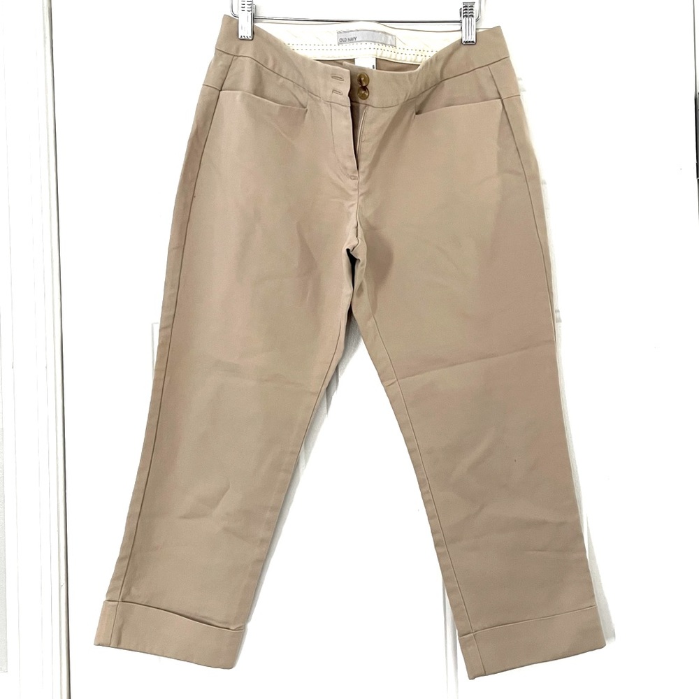 Old Navy Cropped Cotton Kaki cuffed pants size 6